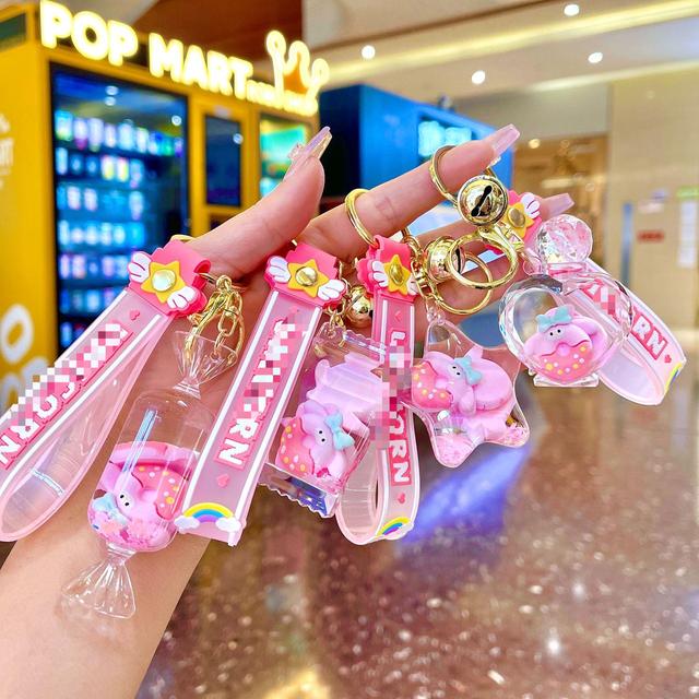 Cute pink Donut Quicksand Bottle Keychain Acrylic Oil Liquid School Bag Car Cartoon Key Pendant Wholesale
