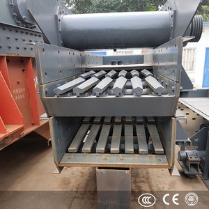 Alimentateur vibrant électrique fiable à fonctionnement stable pour la construction et les carrières, composant essentiel du moteur en acier au carbone - Product Image 2