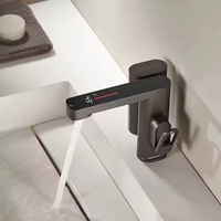 Robinet à capteur en laiton monotrou au design moderne Distributeur de savon sans contact de haute qualité Robinet de lavabo à poignée unique pour salle de bain