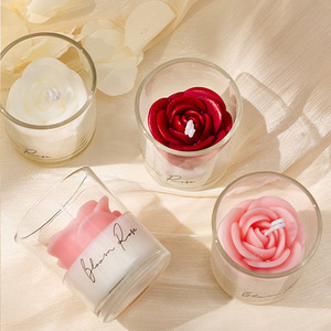 Bougeoir parfumé à la <span class=keywords><strong>rose</strong></span> comme cadeau d'anniversaire de vacances, <span class=keywords><strong>bougie</strong></span> parfumée pour la chambre à coucher, créant une atmosphère de parfum agréable. - Product Image 4