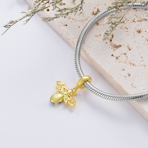 S925 plata esterlina <span class=keywords><strong>abejorro</strong></span> <span class=keywords><strong>reina</strong></span> abeja encantos oro y Negro rodio circón estilo lindo para regalo - Product Image 4