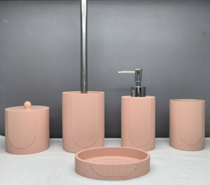 Ensemble d'accessoires de salle de bain en plastique avec poubelle, distributeur de savon, porte-savon, porte-<span class=keywords><strong>brosse</strong></span> à dents et <span class=keywords><strong>brosse</strong></span> <span class=keywords><strong>WC</strong></span> avec support - Product Image 3