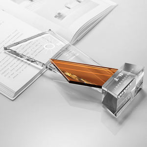 छोटे पुल का नया आगमन खाली क्रिस्टल ट्रॉफी पुरस्कार प्रशिक्षण और टीम निर्माण के लिए कस्टम लोगो सस्ता पट्टिका - Product Image 5