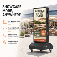 Affichage numérique mobile extérieur alimenté par batterie IP65, 2000 nits, lisible en plein soleil, kiosque publicitaire double face