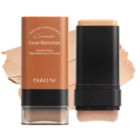 Fond de Teint en Stick 5 Couleurs avec Pinceau Intégré – Correcteur Portable Couvrance Totale Léger – Base de Maquillage