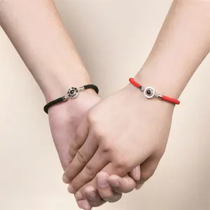 Gelukkig Handgemaakt Rood Touw Armband Aangepaste Foto 100 Talen Ik Hou Van Je Projectie Koppels Armbanden Valentijnsdag Cadeaus