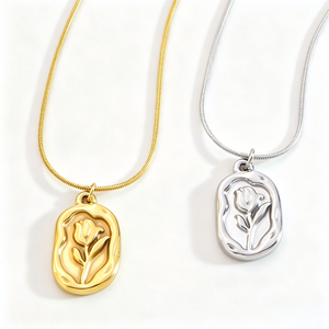 Collier Pendentif en Acier Inoxydable Plaqué Or 18K PVD, Breloques Fleur Rose Rétro Tendance, Étanche, pour <span class=keywords><strong>Femme</strong></span>, Vente en Gros - Product Image 1