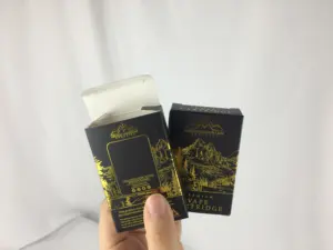 Matte Black Folding Paper Cardboard Presente Produtos Cuidados Com A Pele Cigarros Caixa De Embalagem Lip Gloss Caixas Estampagem De Logotipo Personalizado