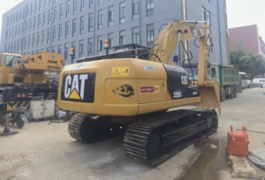 รถขุดมือสอง CAT 320D2 ขนาด 20 ตัน รถขุดตีนตะขาบ CAT 320D2 รถขุดไฮดรอลิกสำหรับงานหนัก ขาย - Product Image 4
