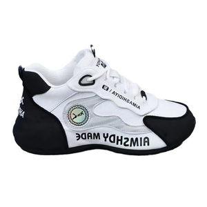 <span class=keywords><strong>Scarpe</strong></span> da basket Casual da <span class=keywords><strong>uomo</strong></span> piccola pelle <span class=keywords><strong>bianca</strong></span> con <span class=keywords><strong>suola</strong></span> morbida traspirante di tendenza leggera e alla moda - Product Image 1