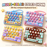 Mini-clavier anti-stress 26 touches en gros, jouet mignon à presser avec bracelet perlé et styles multicolores