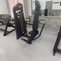 Machine de musculation commerciale pour la musculation des pectoraux assis, équipement de fitness avec pile de poids, conçue pour cibler les muscles pectoraux.