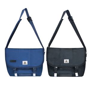 El mejor y más barato bolso para ordenador portátil, bolso de mensajero impreso personalizado duradero, bolso de moda cruzado Vintage para hombres y mujeres - Product Image 1