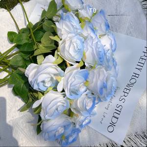 Élégant Artificiel Broyé Glace Bleu DIY Photo Prop Haut Appel Visuel Real Touch Blanc Artificielle Rose Fleurs - Product Image 4