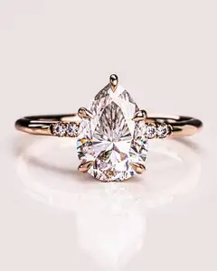 Redleaf 18K Goldงานแต่งงานรูปลูกแพร์ตัดVVS Moissaniteแหวนเพชรผู้หญิงเครื่องประดับสาวของขวัญ