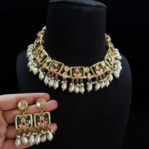 Parure de bijoux ras du cou en laiton perlé et plaqué or collier de mariage coloré avec boucles d'oreilles - Product Image 1