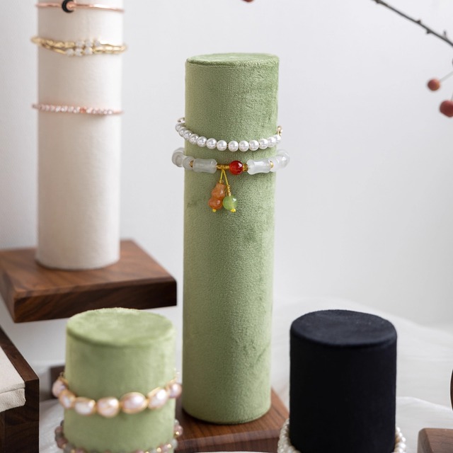 Velvet Jewelry Bracelet Holder with Crystal Beads Storage Display Stand From Guangzhou