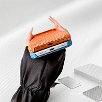 Fundas de Lujo para iPhone con Diseño de Fibra de Carbono, Resistentes a Impactos