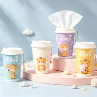 Lingettes humides miniatures en tissu non tissé doux et écologique pour femme, en boîte, avec porte-clés, vente en gros