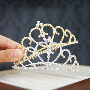 Tiara per Bambine con Cristalli Luccicanti, Corona Dorata Regolabile con Pettine e Fermaglio per Capelli - Product Image 6