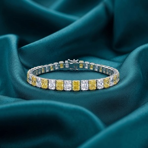 สร้อยข้อมือเพชรเทนนิสเรนโบว์เรเดียนท์ - ทอง 9k, 14k, 18k - Product Image 1
