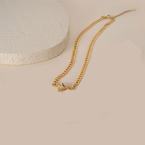 Collar Clásico de Cadena de Eslabones Chapado en Oro Hipoalergénico y Resistente al Deslustre con Diamante Cultivado en Laboratorio para Mujer - Product Image 4