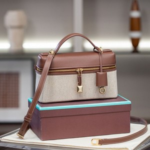 Bolso Bandolera de Cuero Genuino con Patrón de Piel de Becerro de 23 cm, Estética Vintage y Artesanía Moderna, Bolso Tipo Lonchera, Directo de Fábrica - Product Image 1