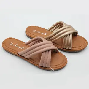 2023 popular female flat slippers ins open toe footwear Cross-woven Walking Beach Sandals For Women And Ladies indoor or outdoor