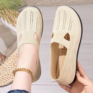 Chaussures décontractées pour femmes en gros, couleur unie, couleur foncée, nouvelle collection printemps, respirantes, légères, en maille, <span class=keywords><strong>semelle</strong></span> souple - Product Image 2