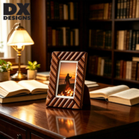 Bingkai Foto Kayu Solid DX Designs 4x6 5x7 8x10 Inch Model Diagonal Strip Warna Coklat, Dapat Diletakkan di Meja atau Dipasang di Dinding, Dekorasi Bingkai Gambar Kayu