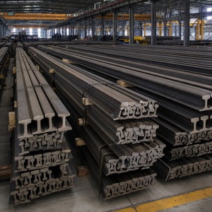 Rotaia Ferroviaria in Acciaio al Carbonio Laminata a Caldo a Prezzo di Fabbrica, Profilo per Binari Pesanti e Leggeri, Lunghezza Personalizzata - Product Image 1
