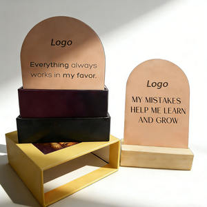 การ์ดพิมพ์ข้อความสร้างแรงบันดาลใจรูปทรงโค้งพร้อมกล่องและฐานไม้ - Product Image 1