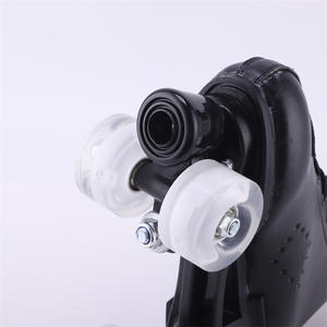 Patins à roulettes unisexes à roues lumineuses, patins à roulettes à double rangée, chaussures à quatre roues, patins pour adultes, <span class=keywords><strong>taille</strong></span> <span class=keywords><strong>34</strong></span> à 45, noir et blanc - Product Image 2