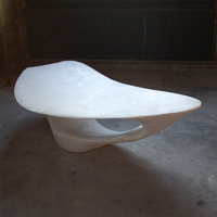 Table basse en marbre irrégulier bio Dream Home, sculpture creuse incurvée fluide, table de salon de luxe en pierre