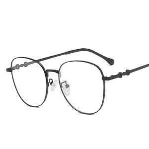 Gafas con montura de Metal a <span class=keywords><strong>la</strong></span> moda para mujer, gafas ovaladas ópticas para bloquear <span class=keywords><strong>la</strong></span> <span class=keywords><strong>miopía</strong></span>, con características de lectura de luz antiazul, 2025 - Product Image 5