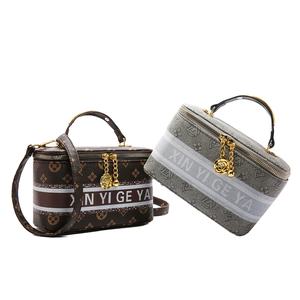 Bolso de Hombro Pequeño Cuadrado Multifuncional de Alta Gama para Mujer, Bolso de Mano Moderno con Forro de Poliéster - Product Image 1