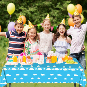 Manteles de Fiesta con Diseño de Cielo Azul y Nubes Blancas para Fiestas de Cumpleaños, Decoraciones para Baby Showers y Cumpleaños - Product Image 2