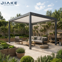 Pergola motorisée en aluminium gris anthracite à lames orientables pour jardin européen, potager et cour