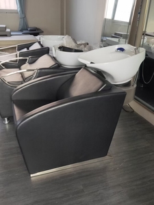 Fauteuil de Barbier de Bonne Qualité Fourniture d'Usine Station de Lavage et Fauteuil Bac à Shampoing pour Salon de Coiffure Barbershop - Product Image 2