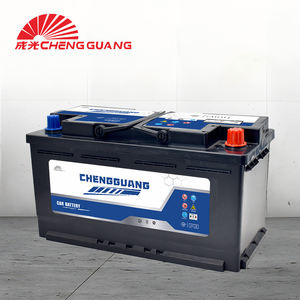 Auto <span class=keywords><strong>80AH</strong></span> 12V <span class=keywords><strong>AGM</strong></span> Batería Nueva 1100CCA Batería de plomo ácido para automóviles Directo de la fábrica de China - Product Image 3