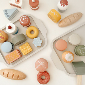 2024 nouveaux enfants cuisson des aliments semblant jouer <span class=keywords><strong>cuisine</strong></span> jeu gâteau dessert simulation jouets en bois ensemble pour enfants garçons et filles - Product Image 2