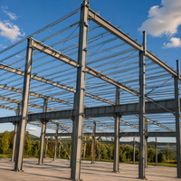 Bâtiment d'atelier préfabriqué en structure métallique, panneaux isolés sur mesure pour usine d'équipements lourds