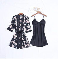 Chemise de nuit d'été sexy en soie imprimée de motifs floraux Pyjamas pour femmes Ensemble deux pièces