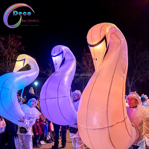 Costume Gonfiabile da Cigno Bianco con Illuminazione LED per Parate di Strada all'Aperto - Product Image 3