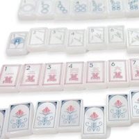 Ensemble de Mahjong américain de luxe en nacre, 160 tuiles en acrylique avec décoration blanche élégante pour des soirées de jeu chics