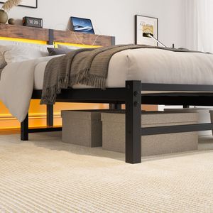 Cadre de lit en métal avec tête de lit en bois et lumières RGB, chargeur silencieux, étagère de rangement, marron rustique - Aucun sommier tapissier nécessaire - Product Image 6