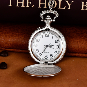 Vente en gros de grande montre de poche vintage à bouclier en or et argent avec chaîne de poche rétro pendentif à quartz montre pour Offre Spéciale cadeau - Product Image 5