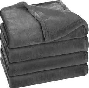 Soft and <b>Warm</b> Factory Price 100% Polyester Fleece <b>Blanket</b> for All Seasons - Product Image 1
