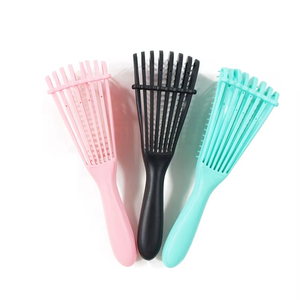 แปรงหวีผมสีดำธรรมชาติแบบหนีบผมสีชมพูยืดหยุ่นปรับแต่งโลโก้ได้ - Product Image 3