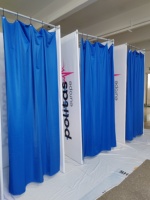 Vente en gros Cadre en aluminium Salle d'essayage portable Boutique de mode Présentoir pour salon professionnel